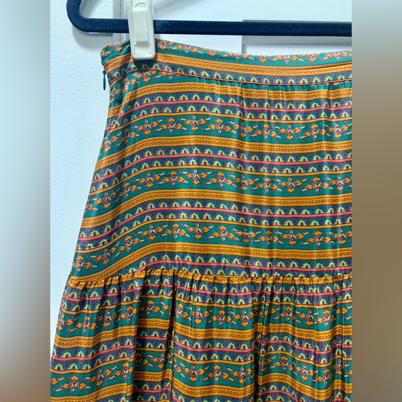 Sezane Dora Skirt - 100% Silk Size FR38/US6 - Rare - Picture 5 of 9